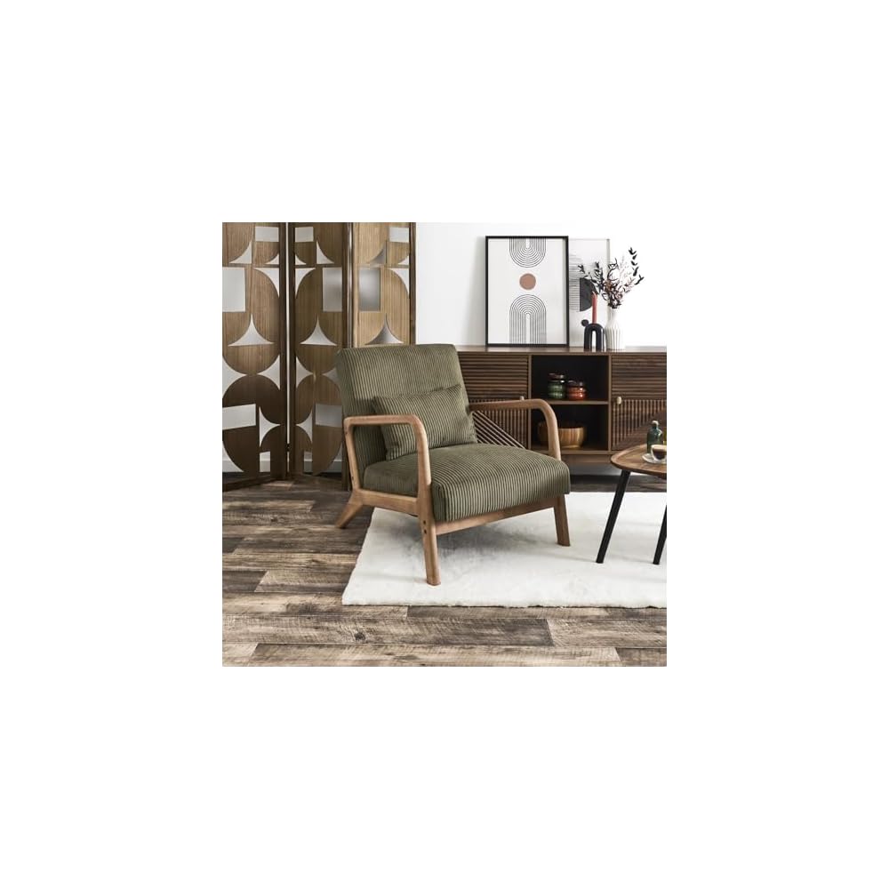 HD0531 Modern Living Room Chair in Green Velvet Ergonomic Design for Optimal Comfort Ideal for Relaxing and Reading 64.5 x 75 x 83 cm Green Colour